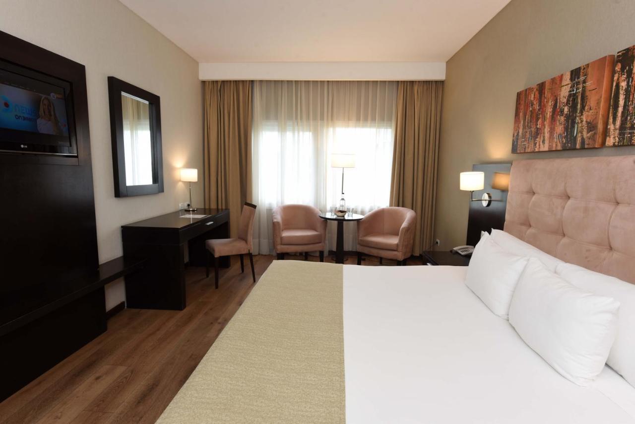 Howard Johnson Resort & Convention Center Ezeiza Ngoại thất bức ảnh