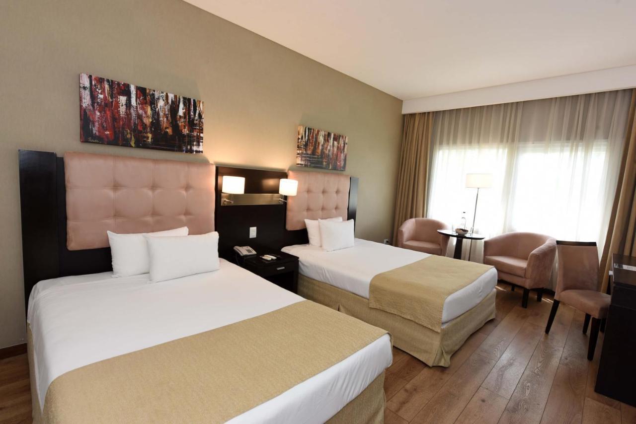 Howard Johnson Resort & Convention Center Ezeiza Ngoại thất bức ảnh