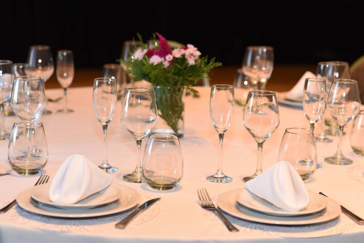 Howard Johnson Resort & Convention Center Ezeiza Ngoại thất bức ảnh