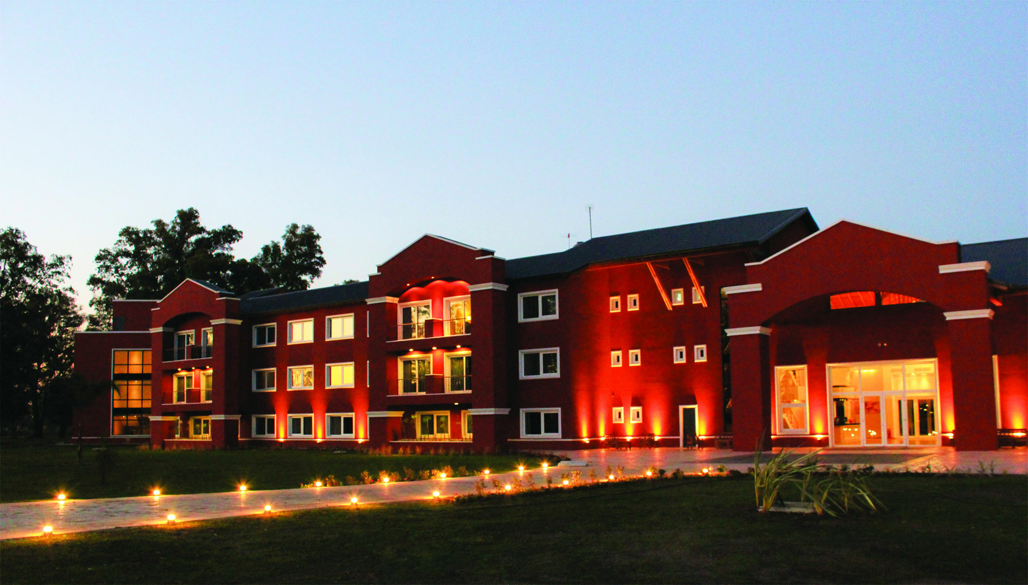 Howard Johnson Resort & Convention Center Ezeiza Ngoại thất bức ảnh